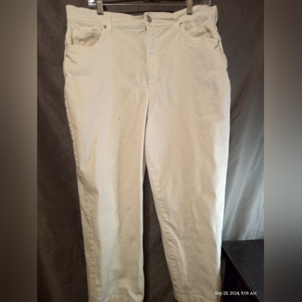 Gloria Vanderbilt jeans white denim jeans